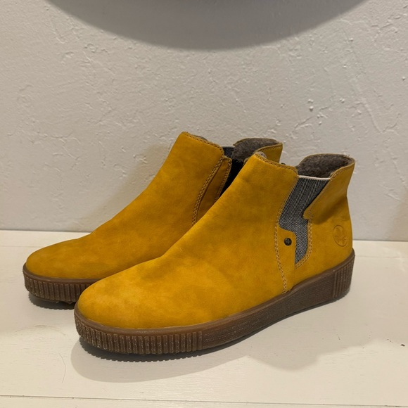 RIEKER Women’s Yellow Felicitas Chelsea Boots Size 10 42 - Picture 3 of 10